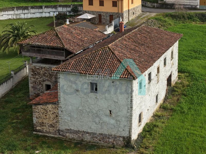 Foto bb99ac9a-e858-42bd-ac62-47f90e9e1357. Casa en Salas