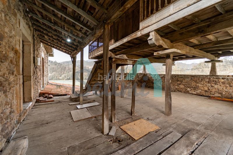 Foto e16da3b2-9356-400c-85f2-4929bfdb8c13. Casa en Salas