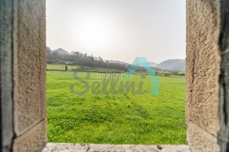Foto 202f3d49-a241-4185-9d06-5fe8ef786891. Casa a Salas