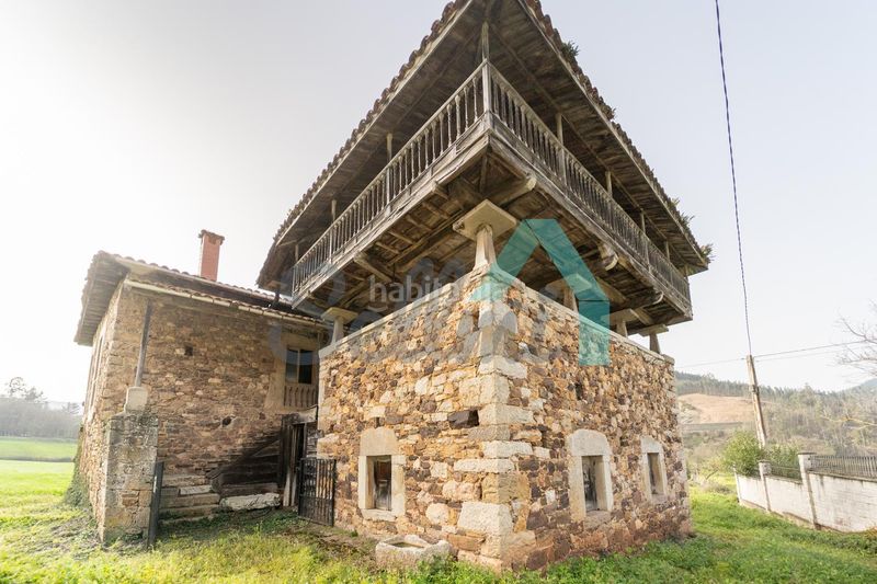 Foto 6251eedd-3f82-49b9-ae92-c3c794f31f10. Casa a Salas