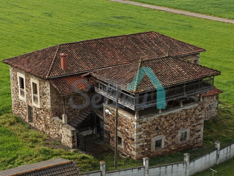 Foto a5cec07e-0cd1-4ef8-9725-bce1bbe96e9f. Casa a Salas
