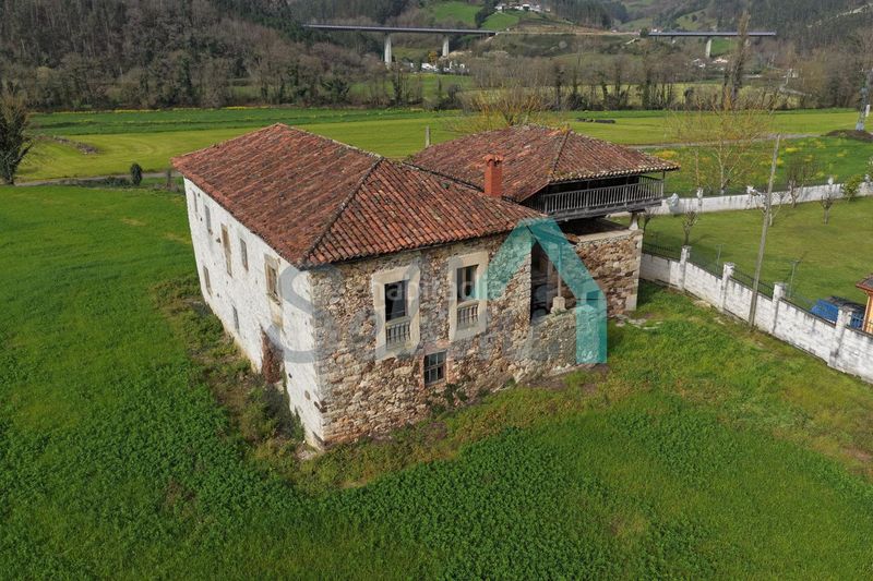 Foto acfa27d3-118b-475a-9203-5be027c1fb21. Casa a Salas