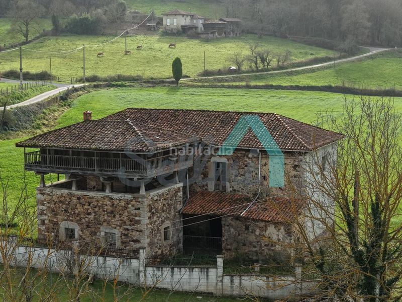 Foto f6d71428-7c46-405d-8dff-e37ad443e775. Casa a Salas
