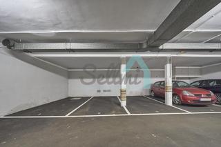 Autoparkplatz  Bailén