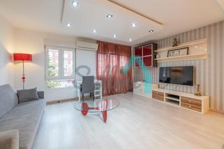 Miete Etagenwohnung  Monticu