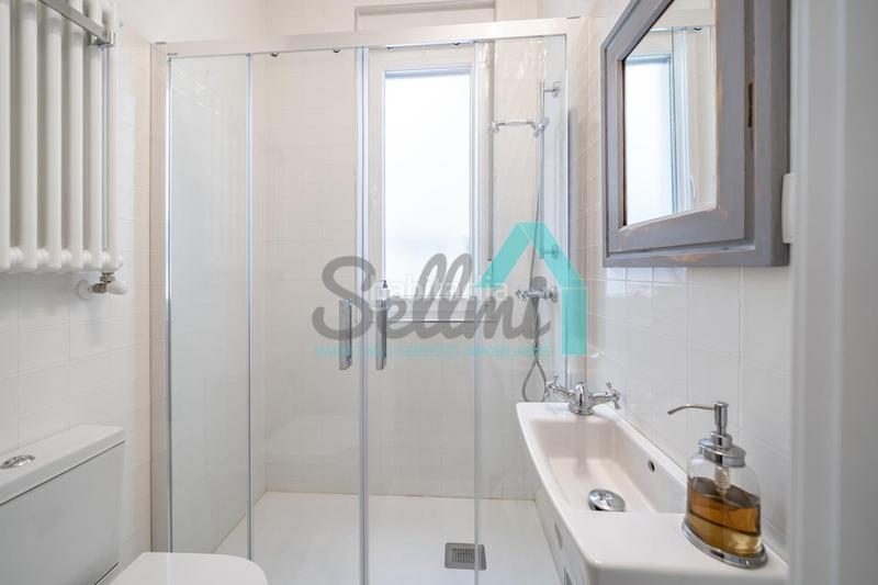 Foto 7505e42f-edfa-4edf-bf8a-fa1afe0f92ec. Miete etagenwohnung mit heizung in Centro Gijón