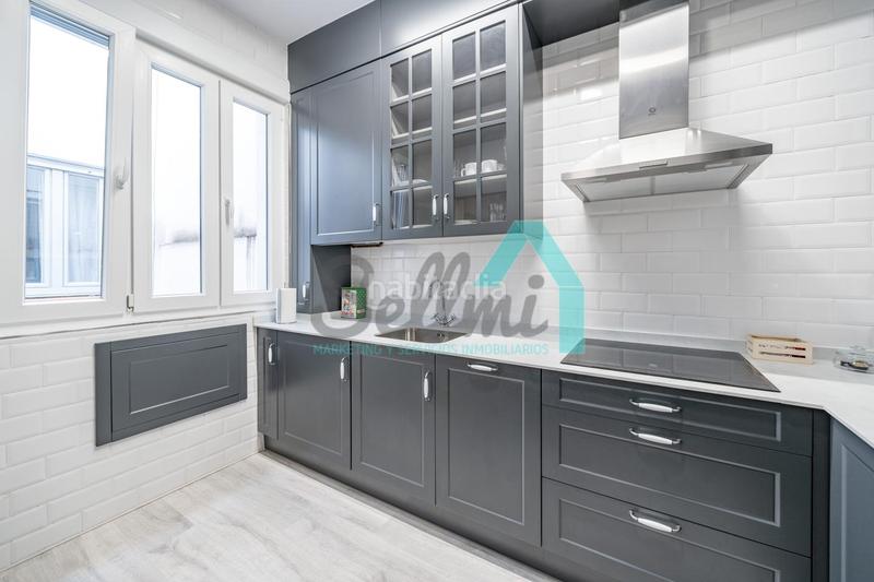 Foto 2aa627a6-bdca-4c42-a250-4a419681c562. Rent flat with heating in Centro Gijón