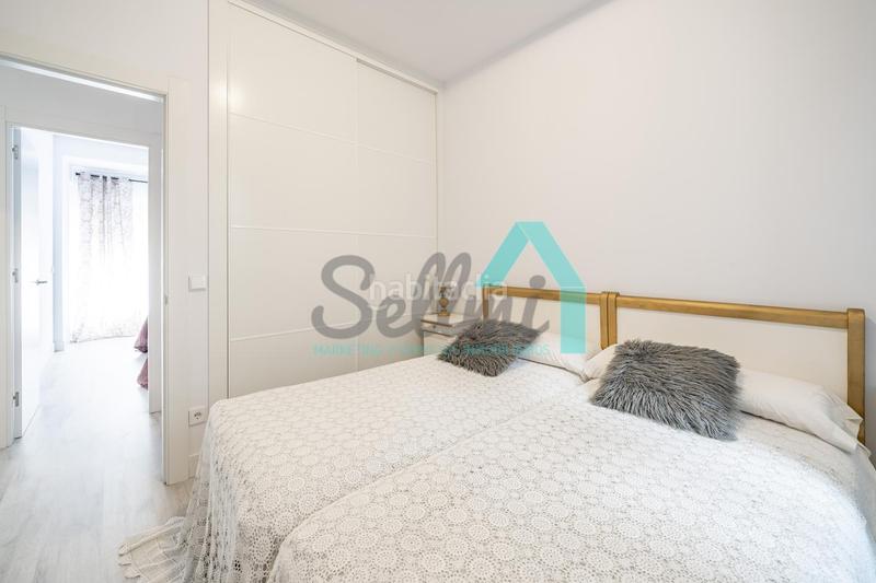 Foto ec953212-c31d-440b-83ac-48509f763cce. Rent flat with heating in Centro Gijón