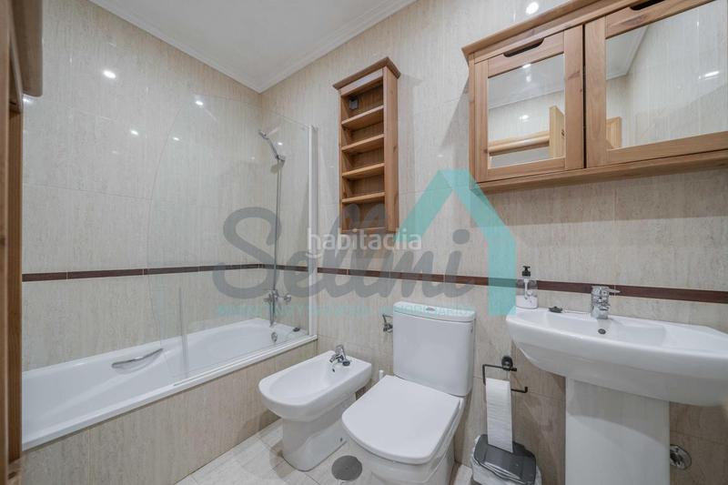 Foto 3982a319-3437-4b74-a826-149a226653ae. Alquiler estudio en Santo Domingo - El Campillín Oviedo