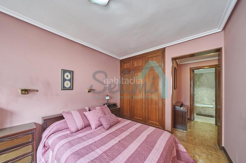 Foto 723c986a-6dc0-42b0-bc2c-c1007615ebbe. Rent flat with heating in Auditorio - Seminario - Parque de Invierno Oviedo