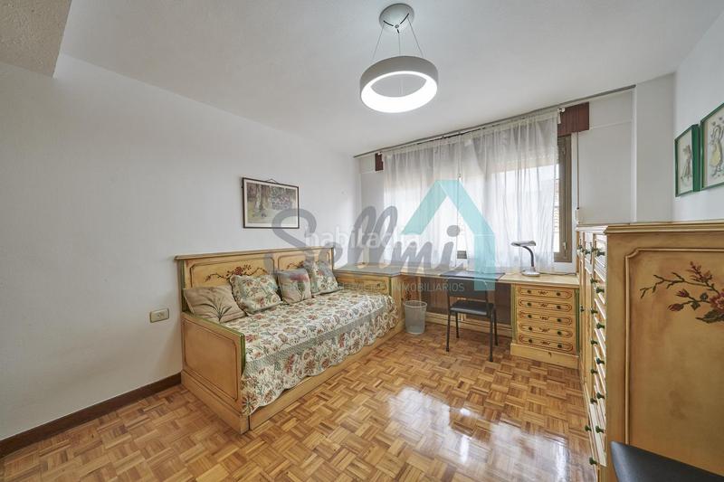 Foto eb628a58-575e-41a1-b116-3d145f4140a6. Rent flat with heating in Auditorio - Seminario - Parque de Invierno Oviedo