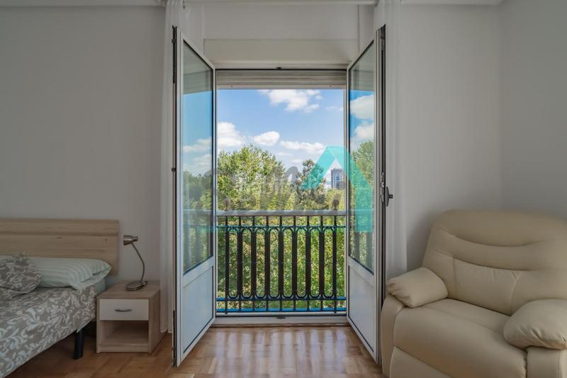 Foto 20d623c4-1a1b-4574-b5ca-589d9dac29d4. Location appartement avec chauffage dans Parque San Francisco - Uría Oviedo