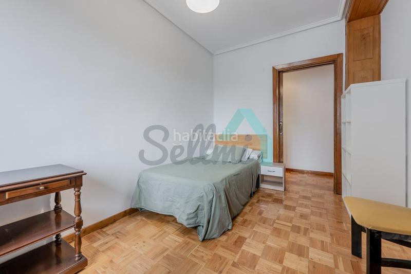 Foto 685aa1d7-c430-4b1a-b0ff-d52aa785b018. Location appartement avec chauffage dans Parque San Francisco - Uría Oviedo