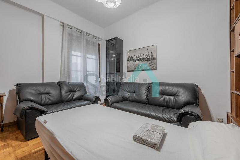 Foto 4900a79f-4f62-4620-8fa3-d83bf1469c46. Miete etagenwohnung mit heizung in Parque San Francisco - Uría Oviedo