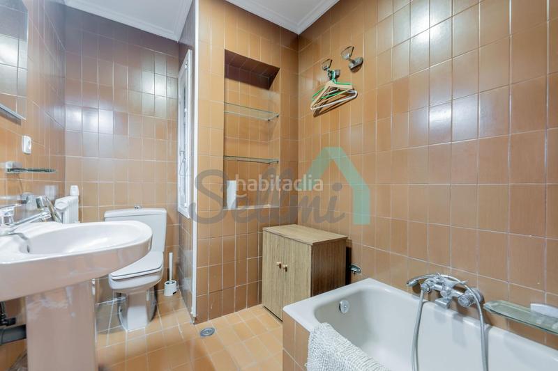 Foto 5f480078-ba13-4fe0-9ed5-932941bf2227. Miete etagenwohnung mit heizung in Parque San Francisco - Uría Oviedo