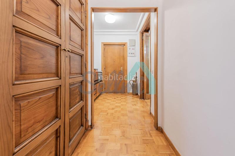 Foto 9a7907af-6194-4367-aa28-2b0b0059605e. Miete etagenwohnung mit heizung in Parque San Francisco - Uría Oviedo