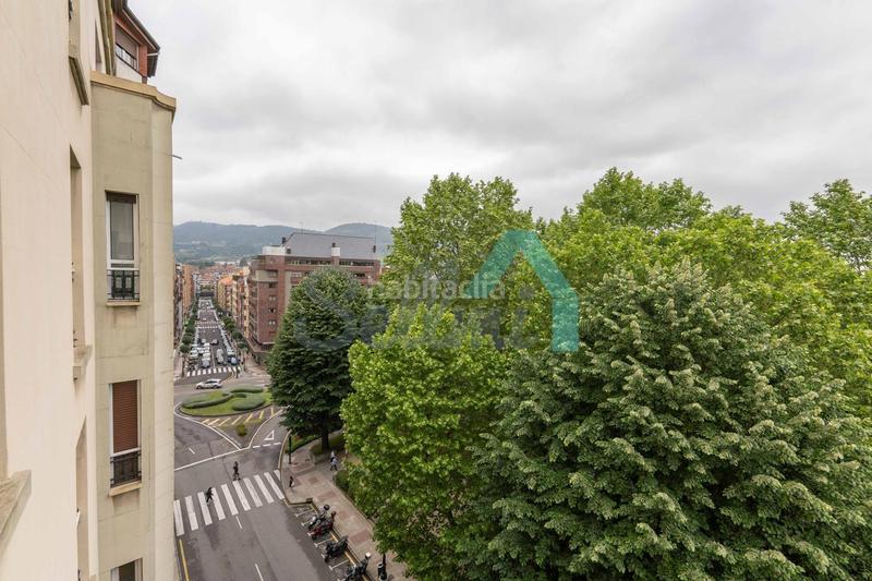 Foto c11ae0c2-2911-4df3-8637-c5efb1552b5b. Miete etagenwohnung mit heizung in Parque San Francisco - Uría Oviedo