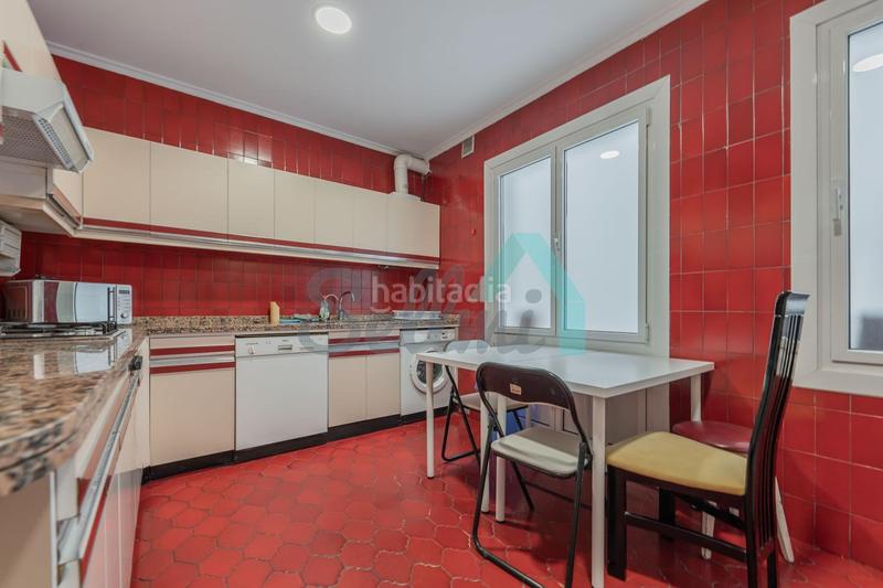 Foto c6804b9a-2b73-46aa-a9f1-a48225e96171. Miete etagenwohnung mit heizung in Parque San Francisco - Uría Oviedo