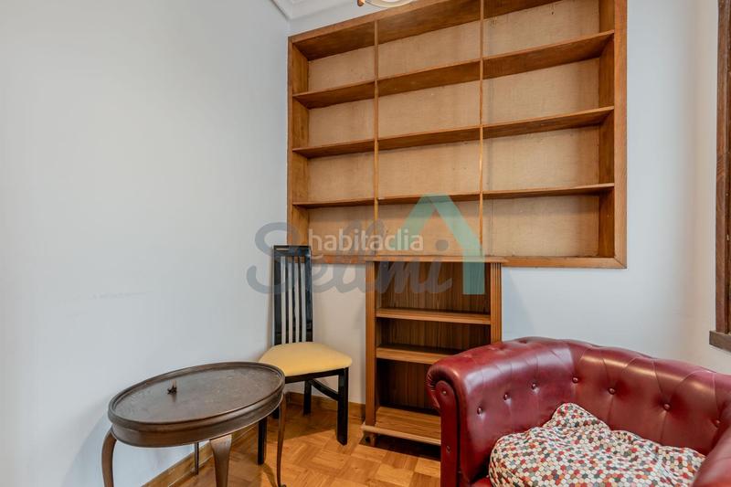 Foto e6d15fc3-ae90-4d45-99dc-1d6b77bcd92b. Miete etagenwohnung mit heizung in Parque San Francisco - Uría Oviedo