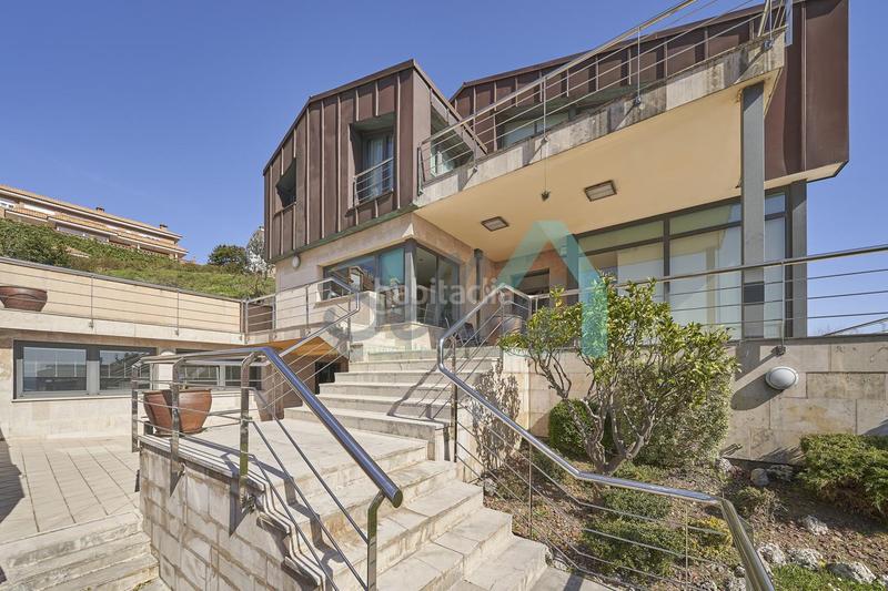 Foto 68141c46-24b9-4964-8891-5ae2e2188e28. Casa amb calefacció aparcament piscina a Luanco-Aramar-Antromero Gozón