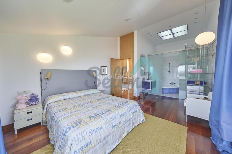 Foto 77312711-6aa7-41bb-994e-9a1a9ce7cd54. Casa amb calefacció aparcament piscina a Luanco-Aramar-Antromero Gozón