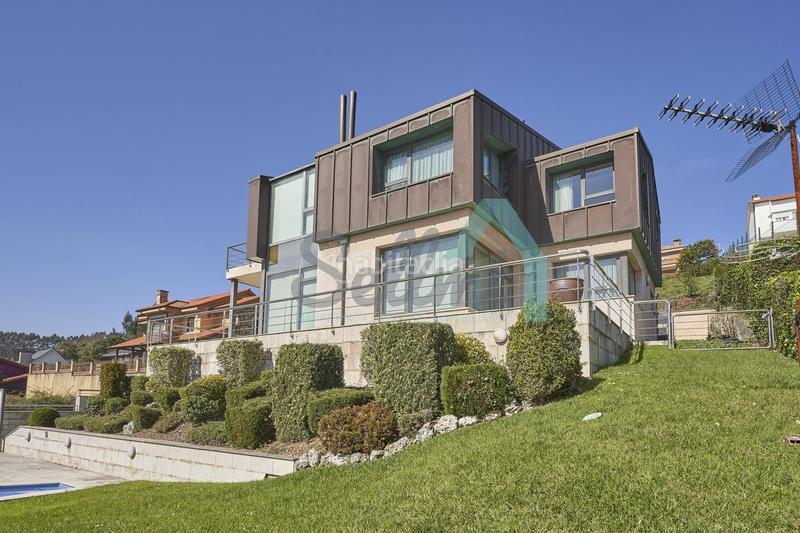 Foto 301c5269-eb1c-404e-9191-89bf9e4497f5. Maison avec chauffage parking piscine dans Luanco-Aramar-Antromero Gozón