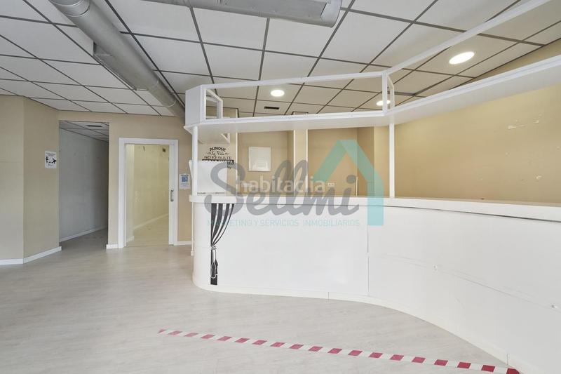 Foto 1efb185d-bae5-4e34-90e2-bc28bc7d5eda. Lloguer local comercial a la pola Siero Siero