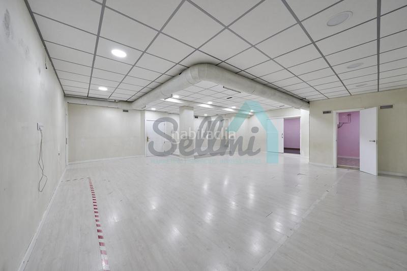 Foto 41380df7-48c3-4409-b96f-c481e2f8beab. Lloguer local comercial a la pola Siero Siero