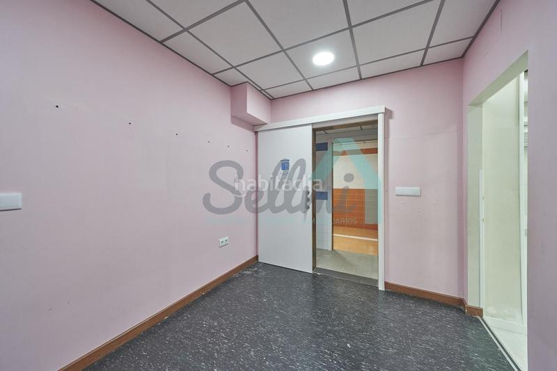 Foto b3f896cf-3cc7-4180-8392-be0f02df96c9. Lloguer local comercial a la pola Siero Siero