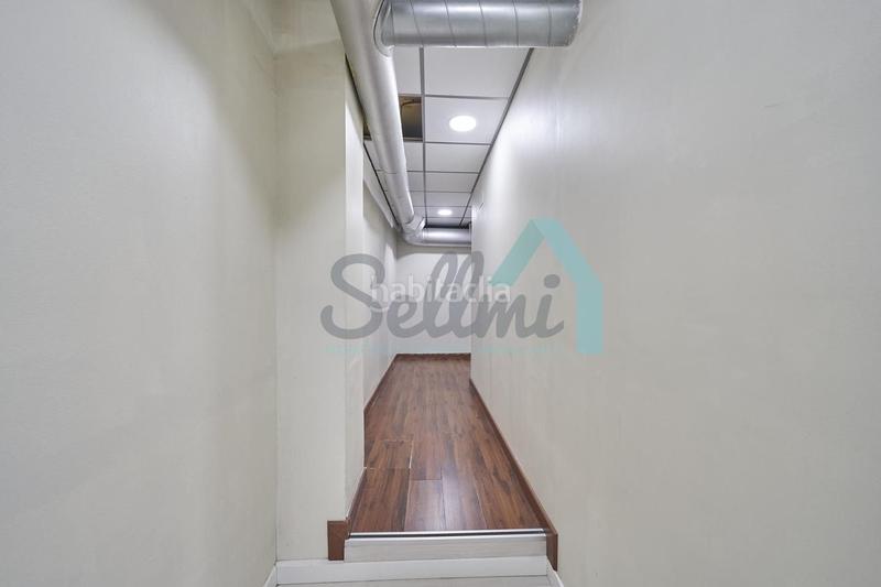 Foto 28eade6c-056b-4a7e-98f2-52ca5d089af6. Location local commercial dans la pola Siero Siero