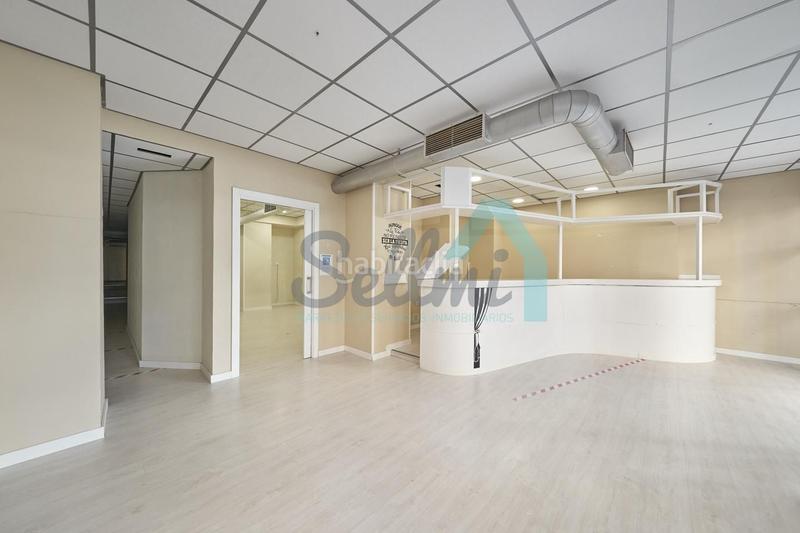 Foto 3c0c34fd-145e-48f8-bbbe-44c33a2c1ae9. Location local commercial dans la pola Siero Siero