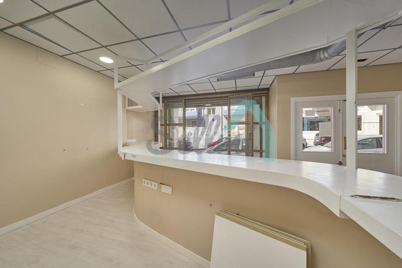 Foto 88907029-a7e7-4ca1-ba48-038d47e8a216. Location local commercial dans la pola Siero Siero