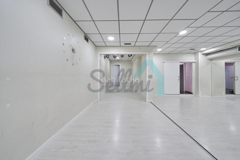 Foto aea45981-1e4f-43cc-a47c-0f2aa1fef0f8. Location local commercial dans la pola Siero Siero