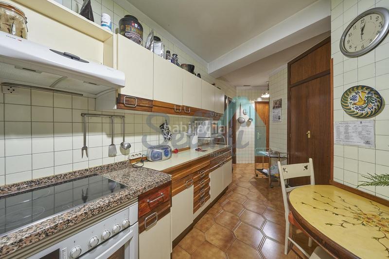 Foto 55bffd69-f4d9-40cc-8952-744ef5433440. Appartamento con riscaldamento parcheggio in Plaza de América Oviedo