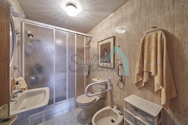 Foto 8514d480-37b3-4ce1-8982-e03093d08f83. Appartamento con riscaldamento parcheggio in Plaza de América Oviedo