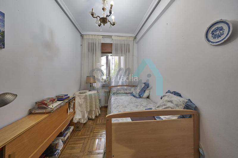 Foto d8598aed-c2a4-464e-8fbd-6bfb99e63497. Appartamento con riscaldamento parcheggio in Plaza de América Oviedo