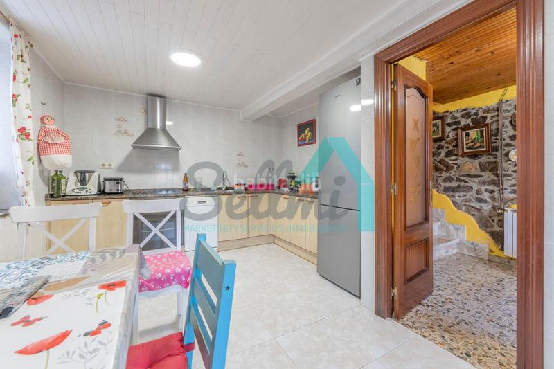 Foto 23ba975d-2ed0-4d8a-89da-41f1980a138f. Maison avec chauffage parking dans Pillarno Castrillón