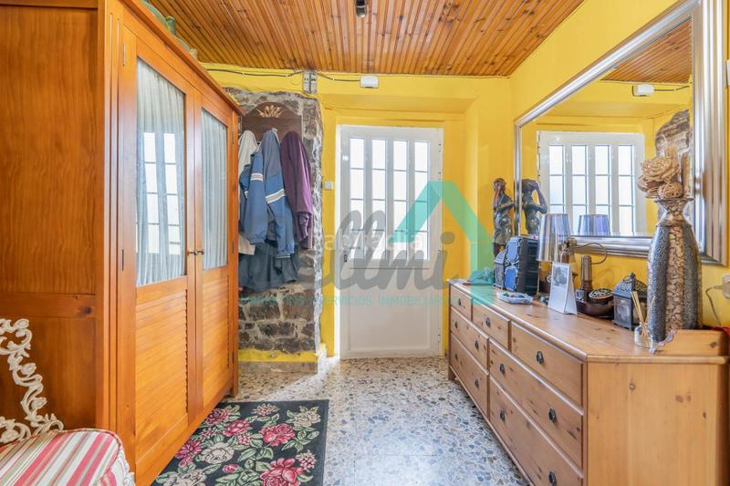 Foto a594cb42-a9cd-4763-9fce-0fd52e482083. Maison avec chauffage parking dans Pillarno Castrillón