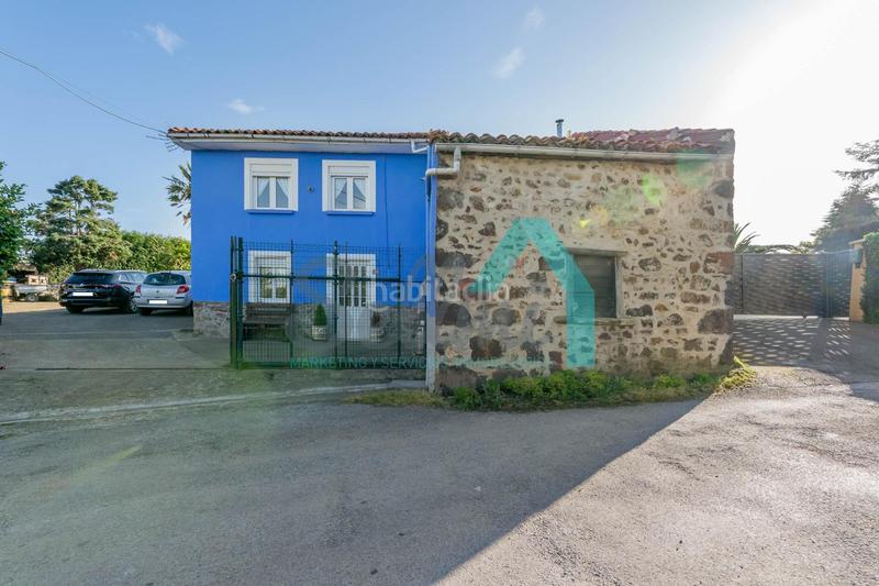 Foto de1c21a1-e0bf-4928-90b0-2d5832f57035. Maison avec chauffage parking dans Pillarno Castrillón