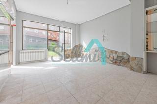 Geschäftsraum  Calle antonio maura. Local comercial en venta en zona vallobín, oviedo (asturias, esp