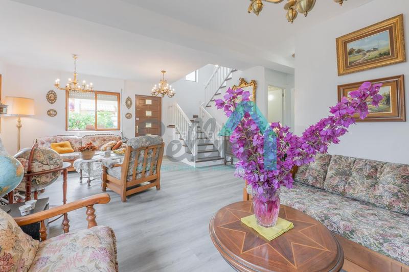 Foto 97566937-5723-4706-b18e-3a80d6156eac. Casa pareada en Celorio-Poó-Parres Llanes