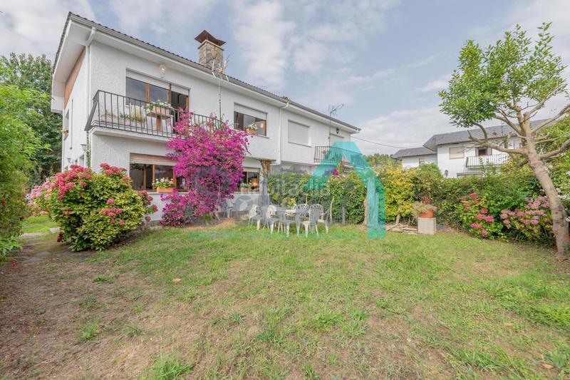 Foto 9aee356e-9883-4416-be9b-afa87d4c3306. Casa pareada en Celorio-Poó-Parres Llanes