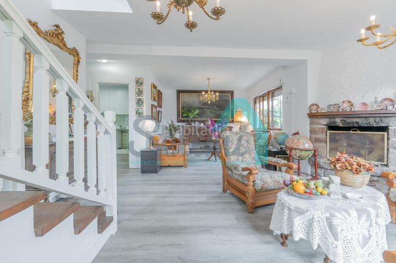 Foto cc2c091c-e756-47dd-8a88-bfbd95005806. Casa pareada en Celorio-Poó-Parres Llanes