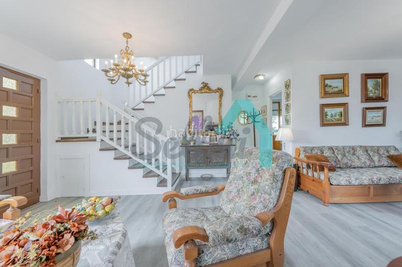 Foto 17917364-7e08-4f11-8963-76f930f1fec1. Casa pareada chalet pareado en venta en celorio, (asturias, españa).

precio: 520.000 €.
superficie construida: 137 m2.
superficie p en Llanes