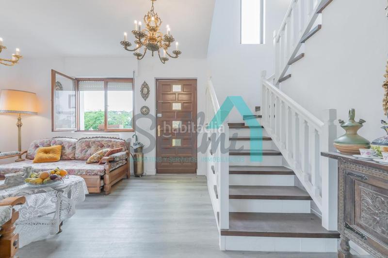 Foto 70951084-3965-4826-b653-de814a66056e. Casa pareada chalet pareado en venta en celorio, (asturias, españa).

precio: 520.000 €.
superficie construida: 137 m2.
superficie p en Llanes