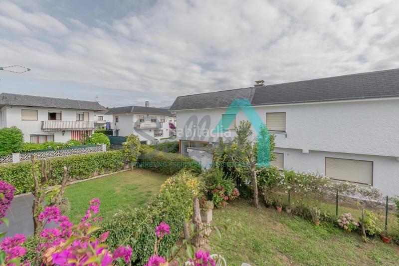 Foto d100567b-aad5-4276-96aa-9a43cc25cc8a. Casa pareada chalet pareado en venta en celorio, (asturias, españa).

precio: 520.000 €.
superficie construida: 137 m2.
superficie p en Llanes