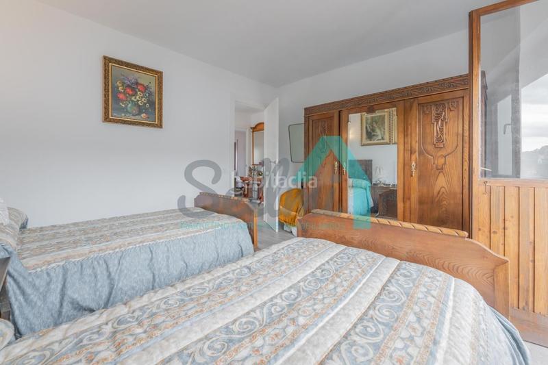 Foto d274aace-3314-408d-bf9d-c5d07d8cd260. Casa pareada chalet pareado en venta en celorio, (asturias, españa).

precio: 520.000 €.
superficie construida: 137 m2.
superficie p en Llanes