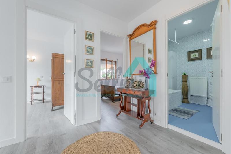 Foto e2caa52f-ec23-4788-8382-e5babb9827d0. Casa pareada chalet pareado en venta en celorio, (asturias, españa).

precio: 520.000 €.
superficie construida: 137 m2.
superficie p en Llanes