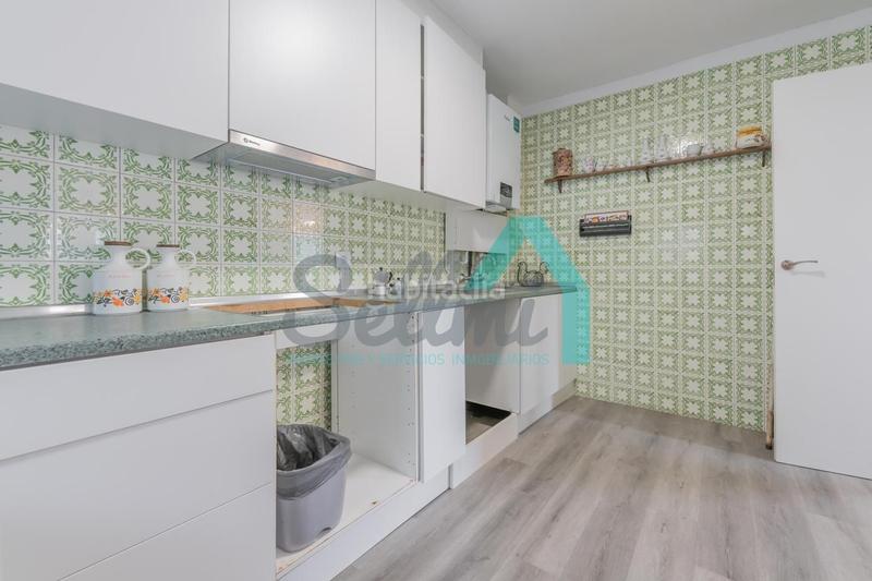 Foto ed5d4c36-87a5-453c-a85b-7e0fbdb9dfab. Casa pareada chalet pareado en venta en celorio, (asturias, españa).

precio: 520.000 €.
superficie construida: 137 m2.
superficie p en Llanes