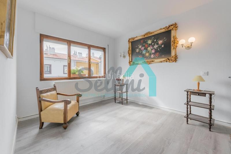 Foto fc7df5eb-34a1-41cf-ad61-8960c8e94058. Casa pareada chalet pareado en venta en celorio, (asturias, españa).

precio: 520.000 €.
superficie construida: 137 m2.
superficie p en Llanes